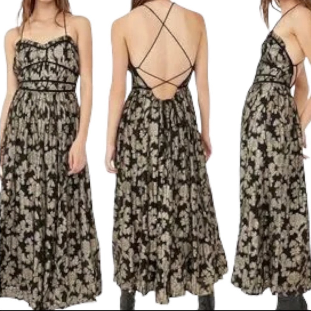Free People - Black and Gold Charlie
Bustier Metallic Casual Maxi Dress - Picture 3 of 11